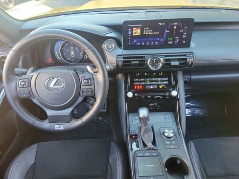 Used 2025 Lexus IS 500 image 4
