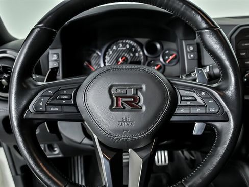 Used 2019 Nissan GT-R Premium AWD/4WD image 26