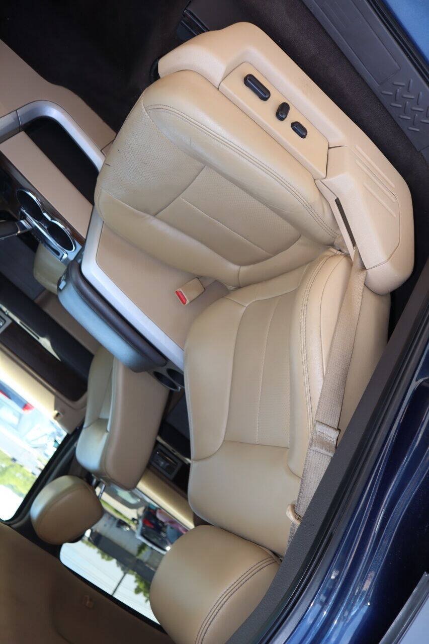 Used 2014 Ford F150 Lariat w/ Equipment Group 501A Mid RWD image 28