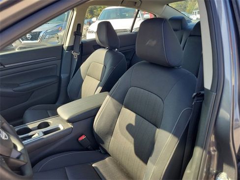 Used 2024 Nissan Altima 2.5 S image 18