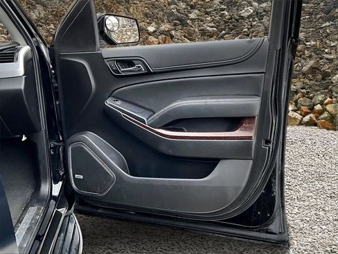 Used 2019 GMC Yukon XL SLT image 21