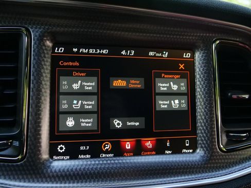 Used 2018 Dodge Challenger SRT Hellcat RWD image 14