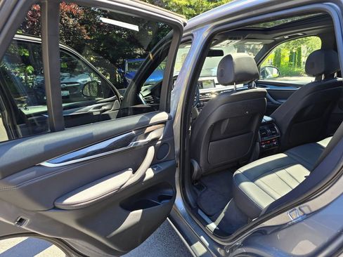 Used 2018 BMW X5 xDrive35i w/ Premium Package AWD/4WD image 7