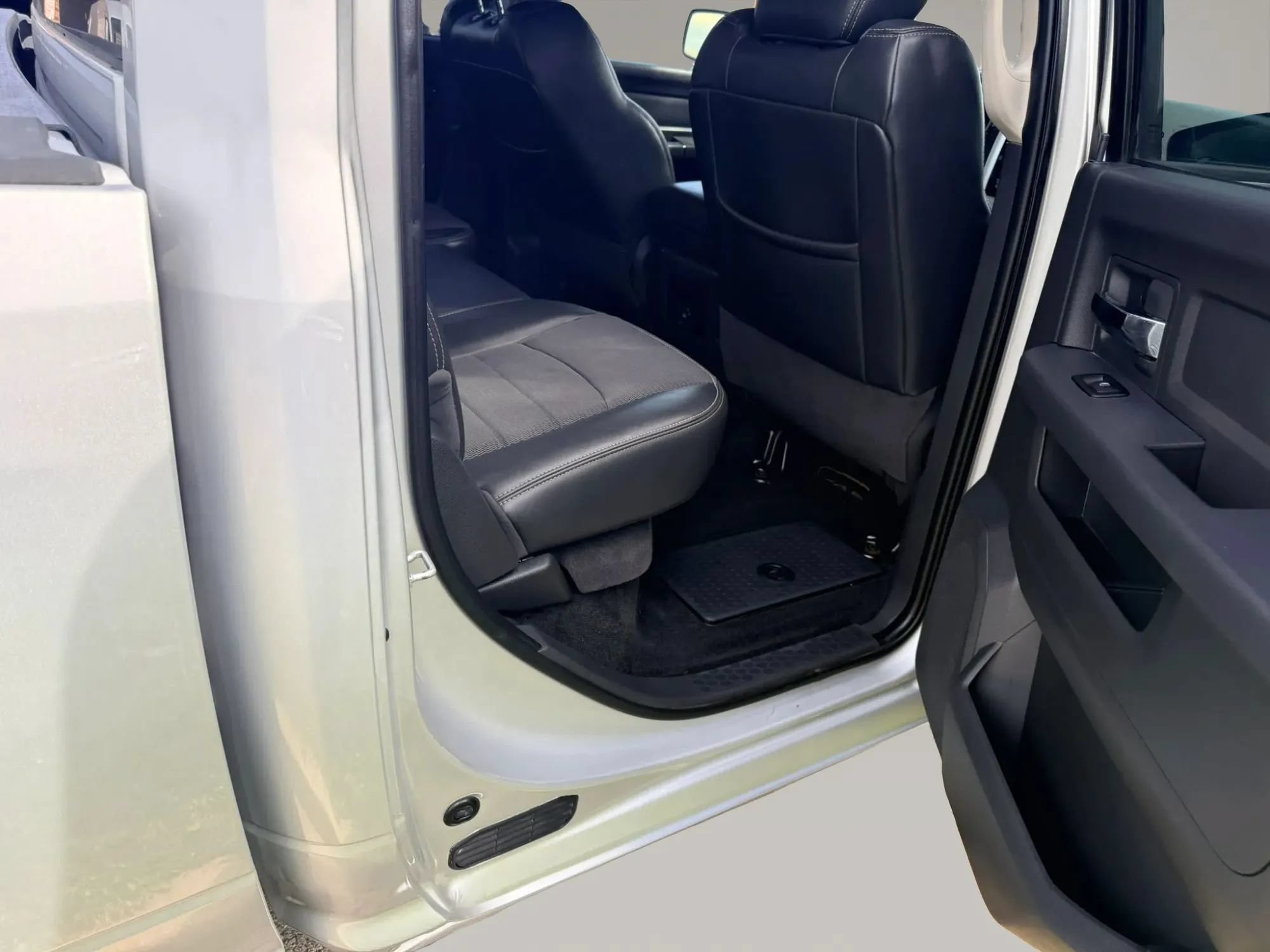 Used 2011 RAM 1500 Sport w/ Remote Start & Security Group AWD/4WD image 26