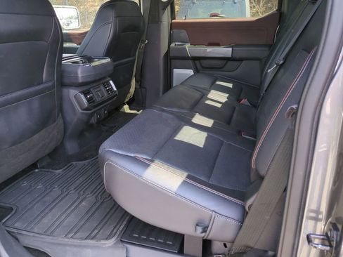 Certified 2022 Ford F150 Lariat w/ Equipment Group 502A High image 18