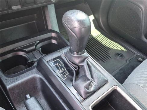 Used 2022 Toyota Tacoma SR w/ SR Convenience Package RWD image 13