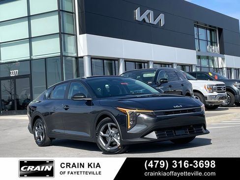 New 2026 Kia K4 FWD image 1