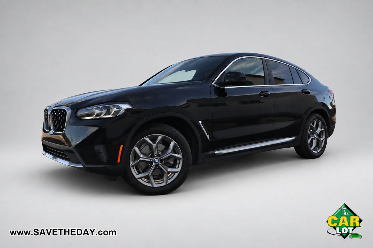 Used 2022 BMW X4 xDrive30i AWD/4WD image 2