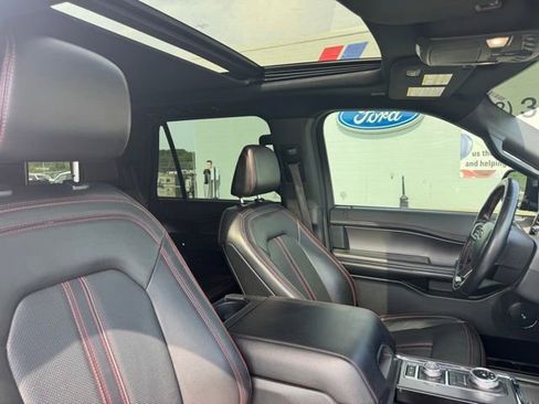 Used 2021 Ford Expedition Limited AWD/4WD image 36