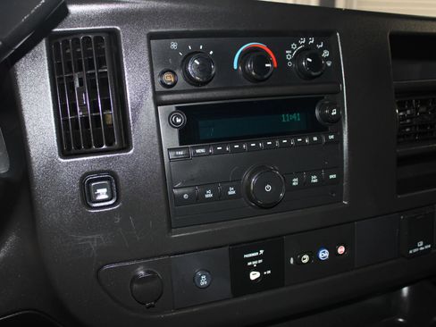Used 2021 Chevrolet Express 2500 Extended w/ Driver Convenience Package RWD image 12