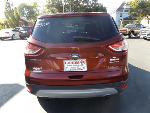 Used 2016 Ford Escape SE image 8