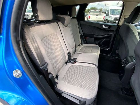 Used 2020 Ford Escape SE image 19