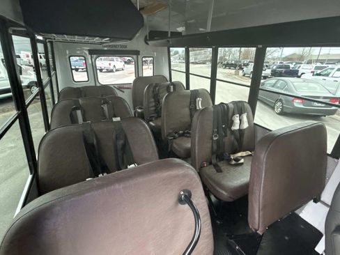 Used 2004 GMC Savana 3500 w/ School Bus Package image 16