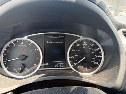 Used 2016 Nissan Sentra SR FWD image 7