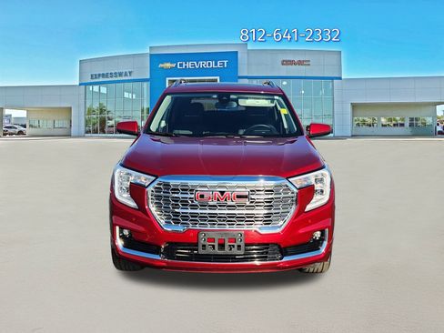 Used 2023 GMC Terrain Denali w/ LPO, Cargo Package image 2