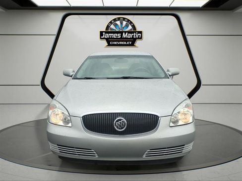 Used 2008 Buick Lucerne CXL image 2