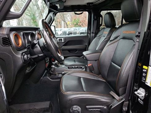 Used 2022 Jeep Gladiator Mojave w/ Cold Weather Group image 14