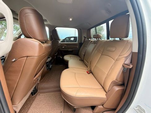 Used 2024 RAM 2500 Limited AWD/4WD image 29