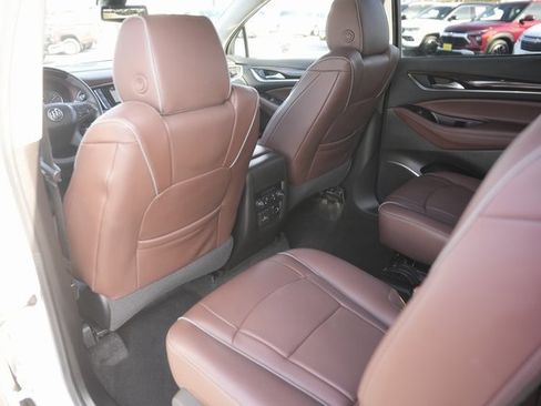 Used 2018 Buick Enclave Avenir w/ Avenir Technology Package image 12