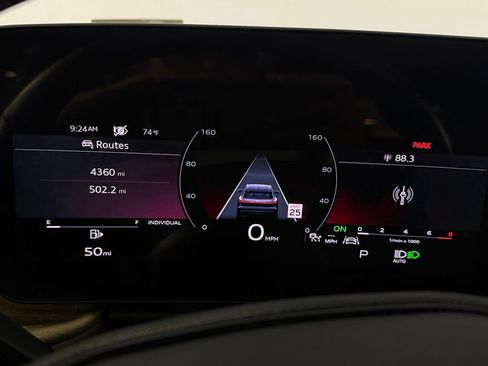 Used 2025 Audi Q5 Premium Plus w/ Premium Plus AWD/4WD image 16