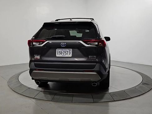 Used 2022 Toyota RAV4 Limited image 4