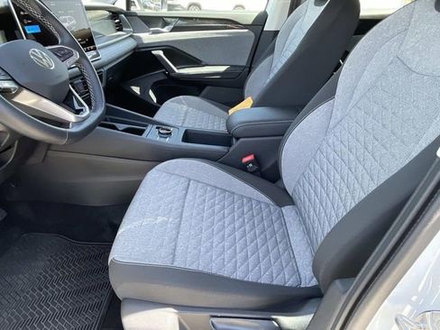 Used 2026 Volkswagen Tiguan S FWD image 21