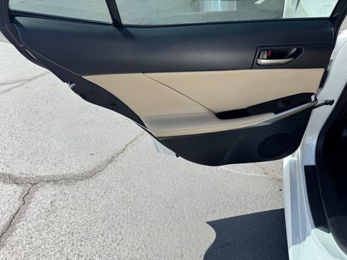 Used 2017 Lexus IS 300 AWD image 15