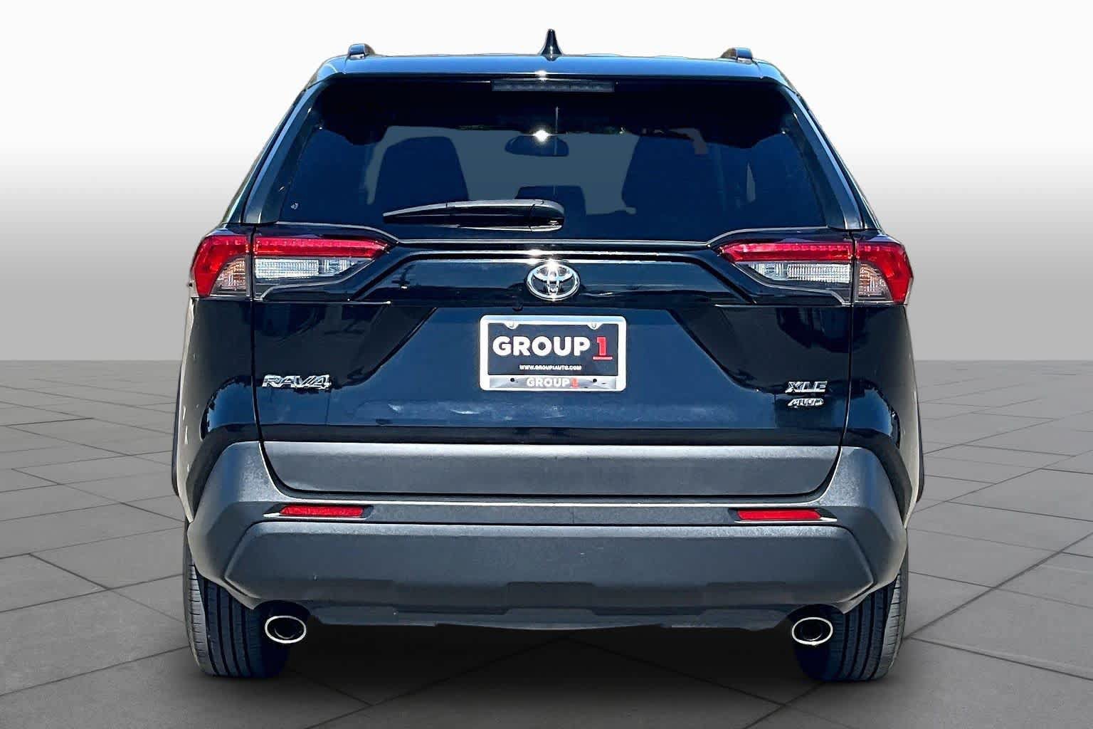 Certified 2021 Toyota RAV4 XLE AWD/4WD image 4