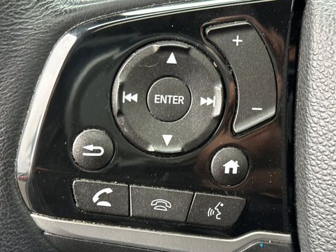 Used 2020 Honda Pilot Touring image 32