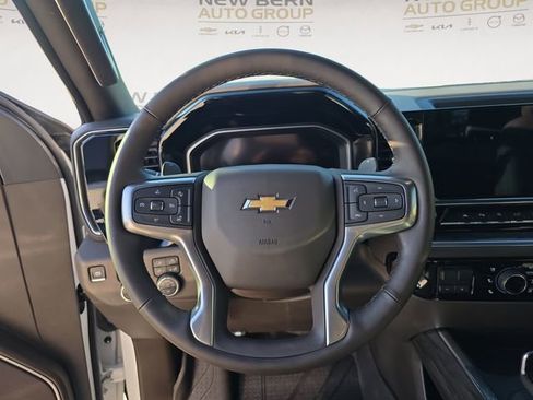 Used 2024 Chevrolet Silverado 1500 LTZ w/ LTZ Convenience Package II AWD/4WD image 12