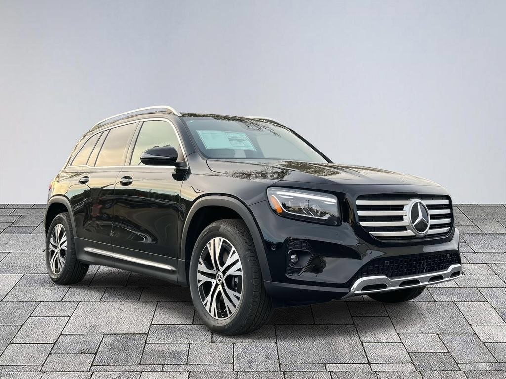 Certified 2026 Mercedes-Benz GLB 250 4MATIC image 1