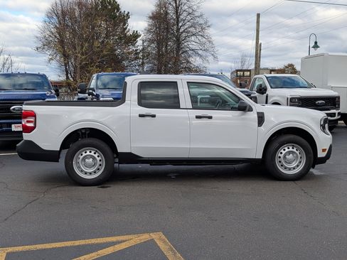 New 2025 Ford Maverick XL image 3