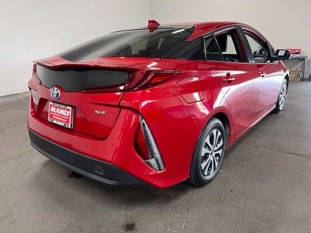 Used 2021 Toyota Prius Prime XLE FWD image 3