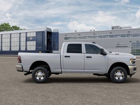 New 2025 RAM 2500 Tradesman w/ Chrome Appearance Group AWD/4WD image 22