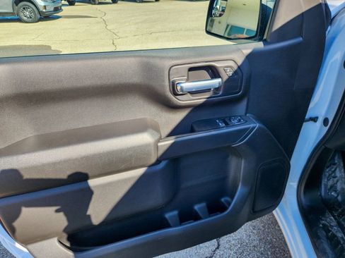 New 2026 GMC Sierra 1500 Pro image 8