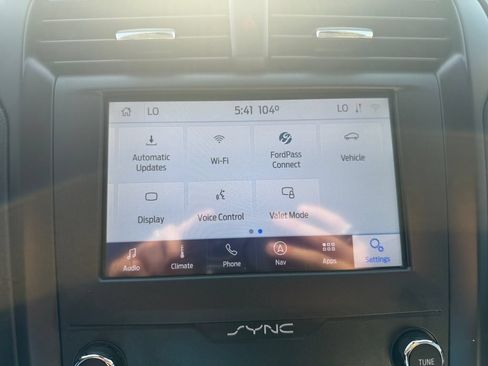 Used 2020 Ford Fusion SE w/ Equipment Group 151A FWD image 28