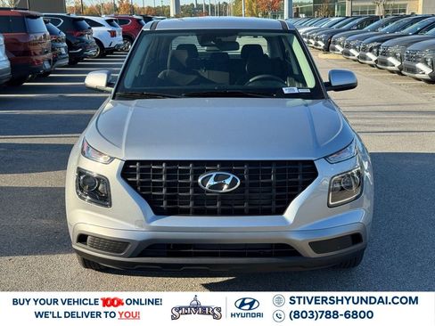 New 2026 Hyundai Venue SE image 6