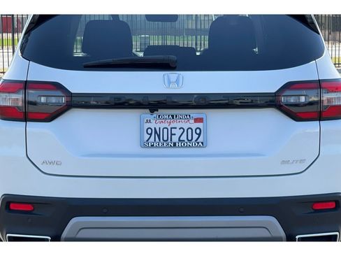 Certified 2025 Honda Pilot Elite image 15