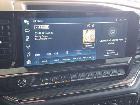 Used 2022 Chevrolet Silverado 1500 ZR2 w/ Technology Package image 5