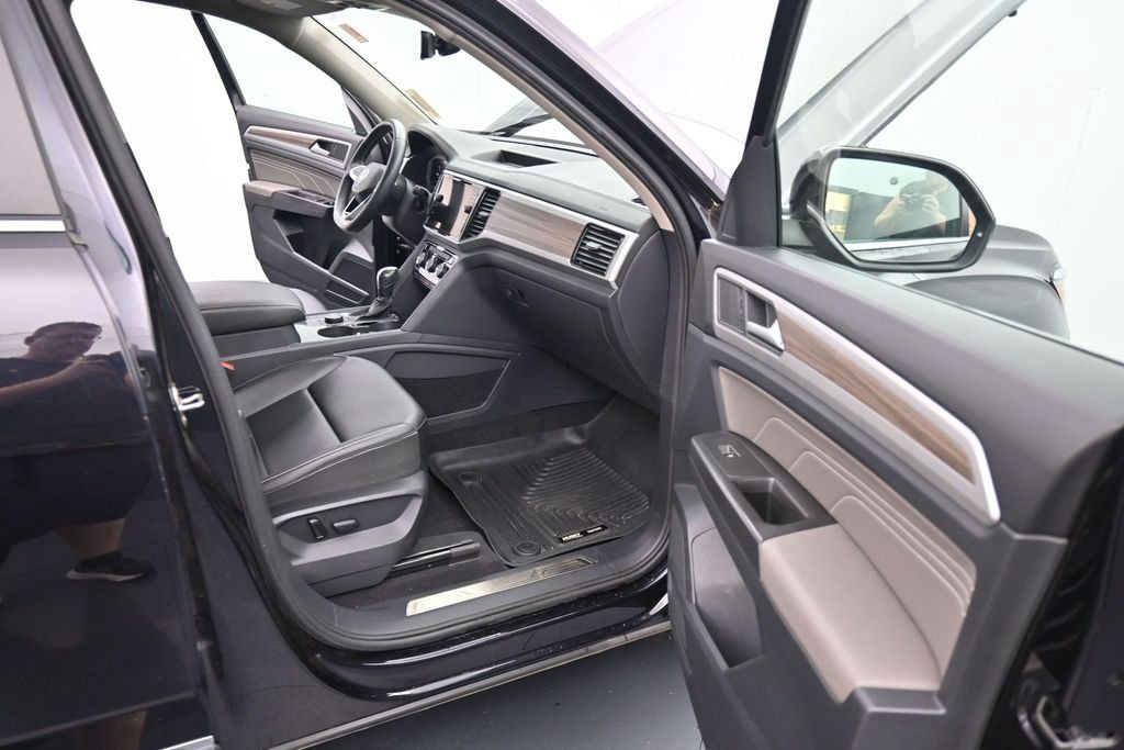Used 2022 Volkswagen Atlas SEL AWD/4WD image 24