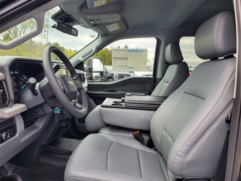 New 2026 Ford F250 XL w/ 360-Degree Camera Package image 8