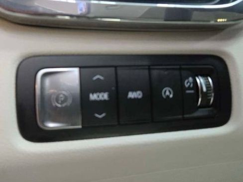 Used 2024 GMC Acadia Denali w/ Super Cruise Package image 24