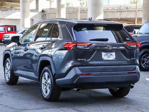 Used 2020 Toyota RAV4 XLE w/ Carpet Mat Package image 6