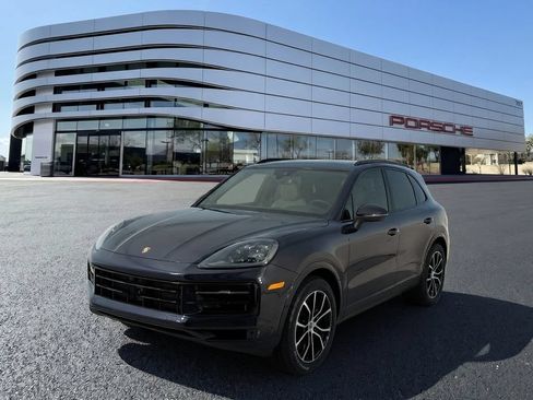 Used 2026 Porsche Cayenne AWD/4WD image 1