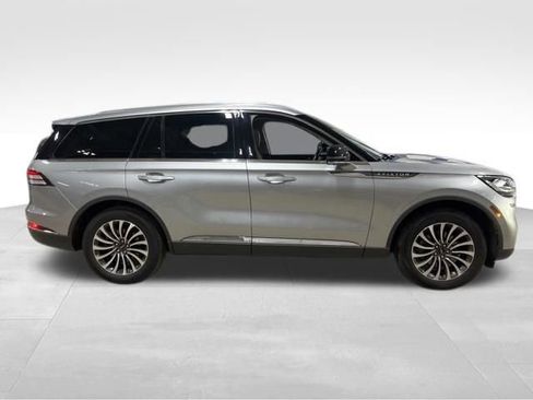 Certified 2023 Lincoln Aviator Reserve w/ Elements Package Plus image 8