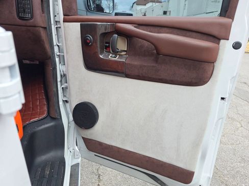 Used 2013 GMC Savana 2500 Extended w/ Power Package image 37