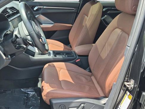 Used 2022 Audi Q3 2.0T Premium Plus w/ Premium Plus Package AWD/4WD image 16