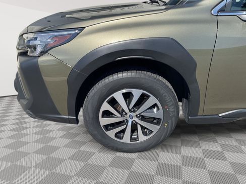 Used 2024 Subaru Outback Premium image 9