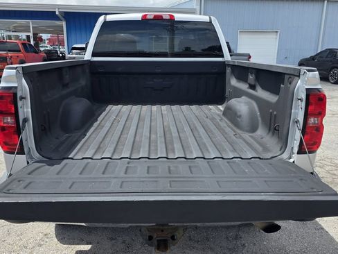 Used 2019 Chevrolet Silverado 2500 W/T w/ WT Convenience Package AWD/4WD image 10