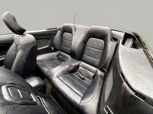 Used 2016 Ford Mustang Premium RWD image 21